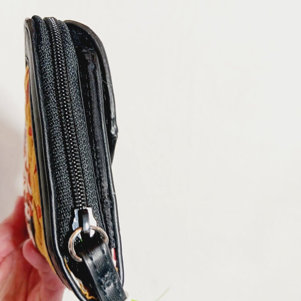 NWT Vera Bradley Ultimate Wristlet Wallet - Painted Feathers (Retired) Versatile - Picture 7 of 15
